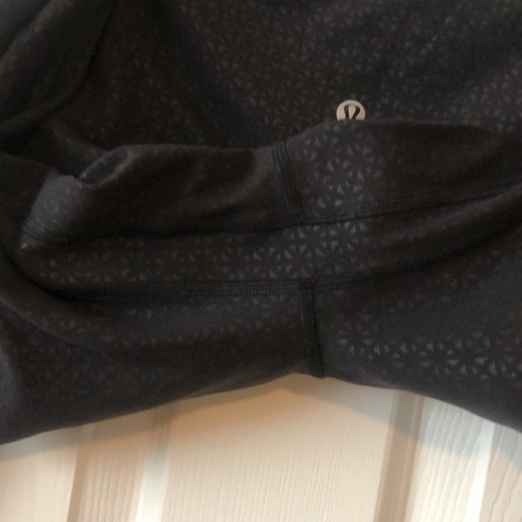 Align Pant II Embossed 25” - Picture 6 of 8